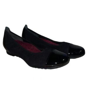 NEW Munro Henlee Black Fabric Patent Flats size 5.5
